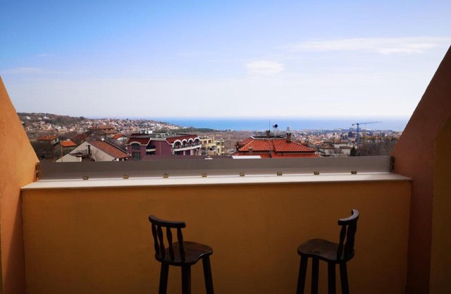 Alfa Guest house with Parking