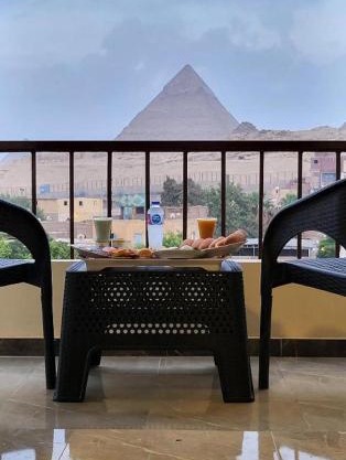 Alibaba Pasha Pyramids