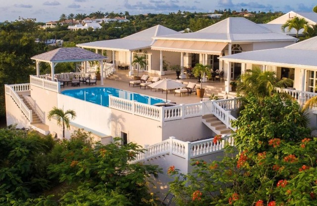 ALL NEW-MILLE FLEURS-Spectacular Ocean Views & Privacy-FORMER DIANA ROSS ESTATE