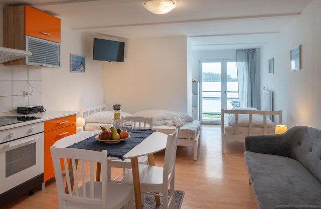 Alpine Hostel 
