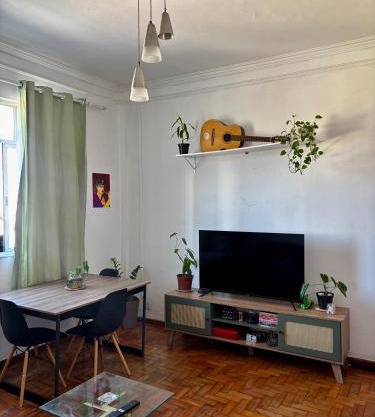 Alugo quarto aconchegante privado
