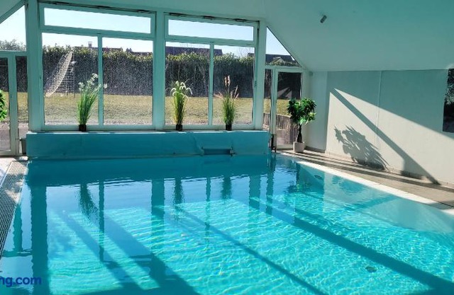 Am Pool und Strand 3