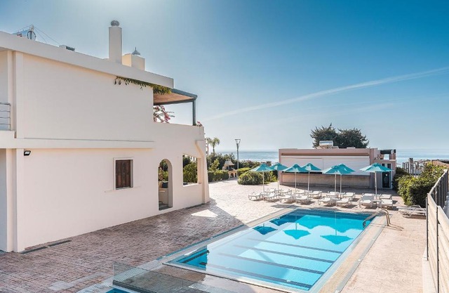 Amaryllis Beach Front House