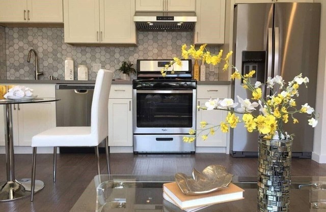 Amazing Bright&New airbnb 2bedroom. Near SFO!