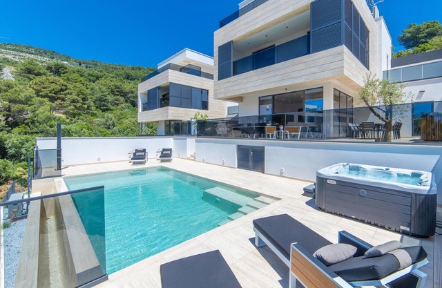 Amazing home in Komarna
