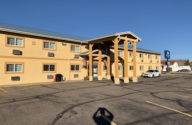 Americas Value Inn Suites Sidney 