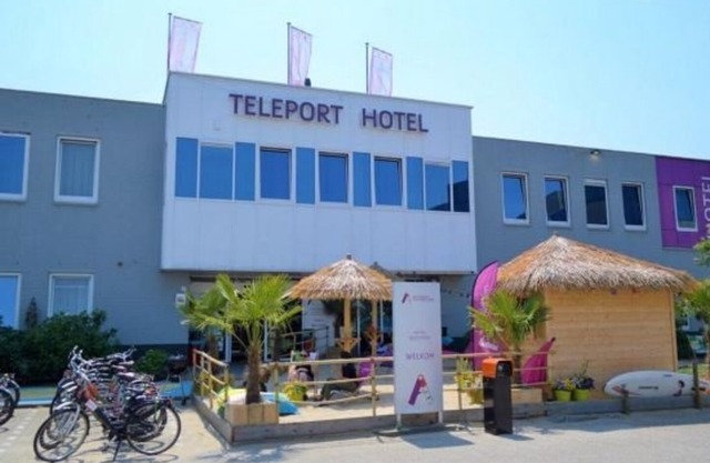 Amsterdam Teleport Hotel