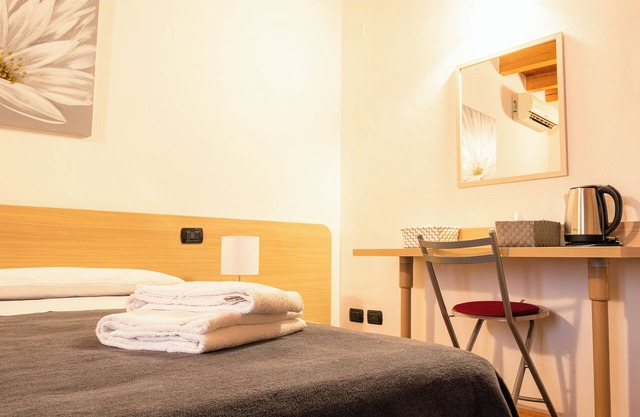 Antiche Mura 2 - One Bedroom Guest House, Sleeps 2