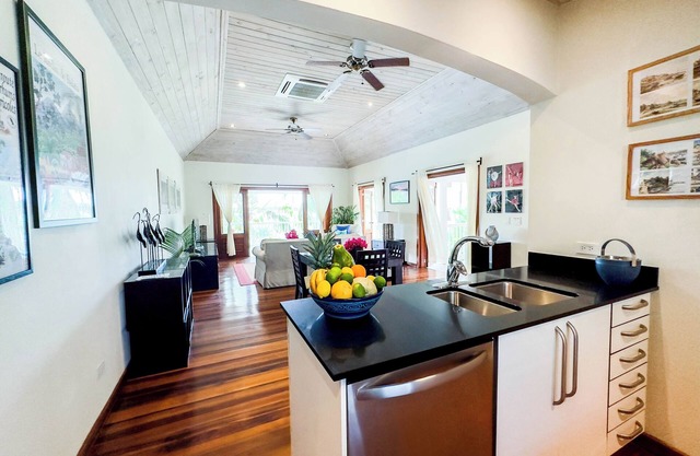 Antigua Residence - Unit 1512 - Pool and Sea view