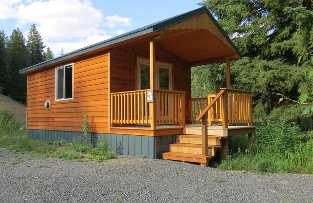 Antone Creek Lodge, Cabin #3