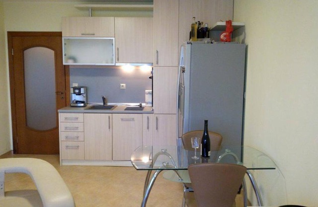 Apartment Evksinograd