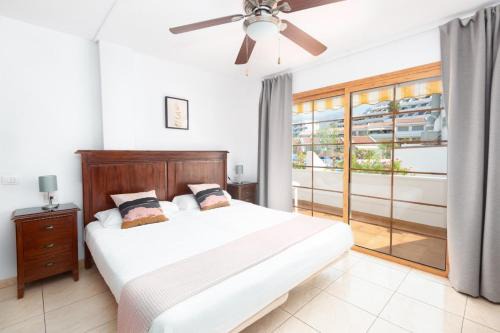 Apartamento de 2 Dormitorios con Piscina en El Oasis, Playa de las Américas