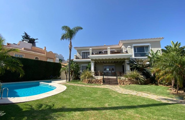 Apartamentos Villa Torreblanca
