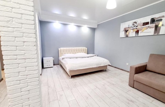 Apartaments on vulytsia Heroiv Ato 32 (97th Kvartal)