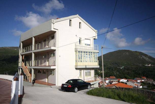Apartment - 2 Bedrooms with Sea views - 107756