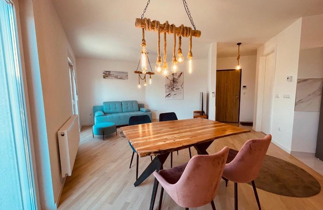 Apartment 7