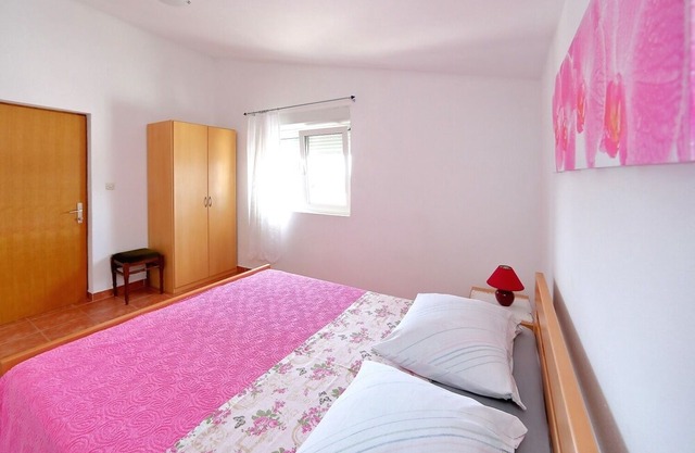 Apartment Aleksandra - 10 m from sea: A1 lijevi(2+2) - Bibinje, Zadar riviera, Croatia