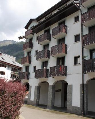 Apartment Iris 4 - Central Chamonix Haven Mont Blanc