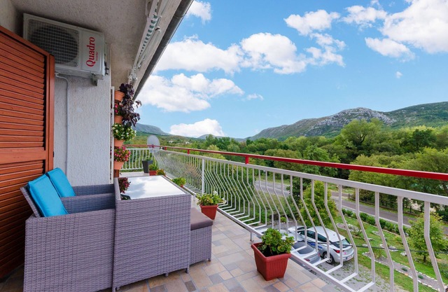 Apartment Ivona (89911-A1) - Tribalj