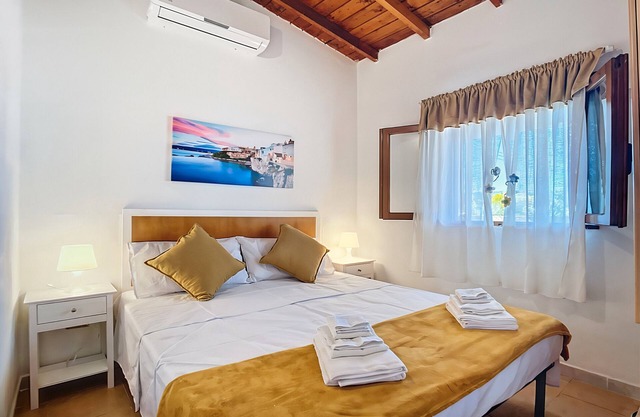 Apartment 'La Mignola - Trilo 4' with Shared Garden, Wi-Fi and Air Conditioning