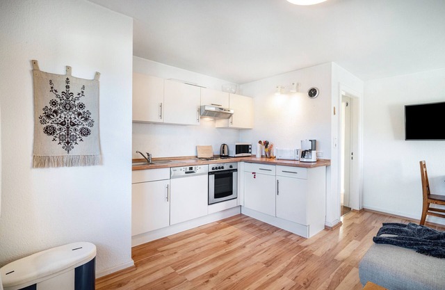 Apartment 'Nordsee' with Balcony and Wi-Fi