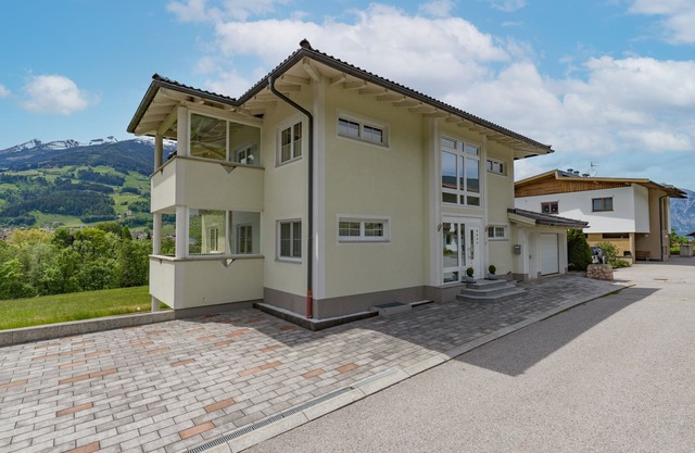 Apartment with garden and terrace