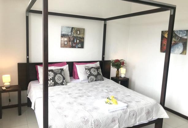 Apartment With One Bedroom In Pereybere, With Shared Pool, Enclosed Garden And Wifi - 600 M From The Beach