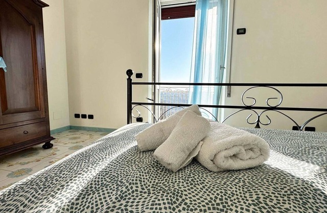Apartment With Panoramic Terrace on Amalfi Coast