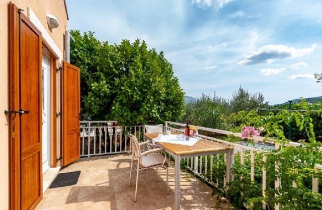 Apartments Željko (10367-A1) - Račišće