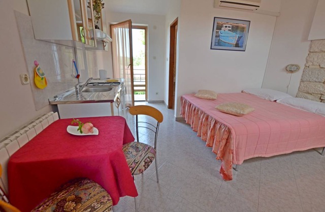 Apartments Josip
