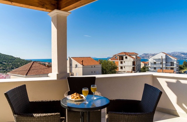 Apartments Šmanjak - Deluxe Studio with Balcony and City View