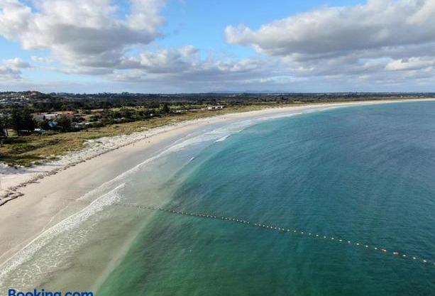 API Middleton Beach Front Apartments Albany