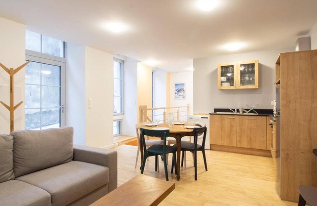 Appartement 7 pers, Centre Cauterets, Parking, WIFI, Luge, Proche Pistes - FR-1-401-181