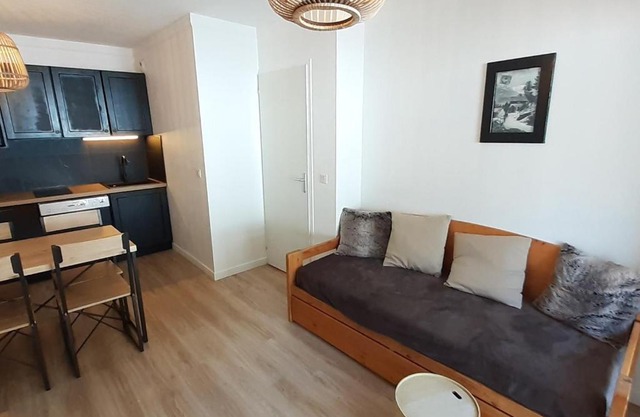 Appartement rénové 2 pièces pour 4 personnes, idéalement situé près des pistes et commerces - FR-1-265-322