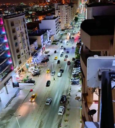 Appartement S1 Chaleureux a Ennasr avec Vue Panoramique - Wi-Fi Fibre