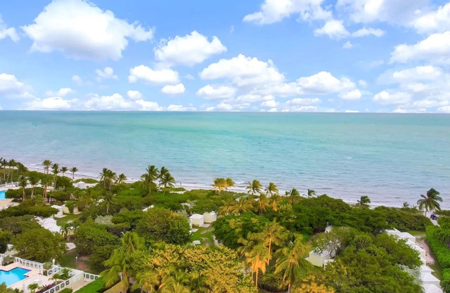 Apt at Ritz Carlton Key Biscayne Miami