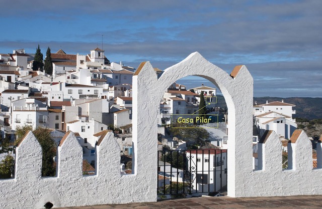 Aptment, free wifi, in Comares, voted Magical Village of Spain! Stunning Views!