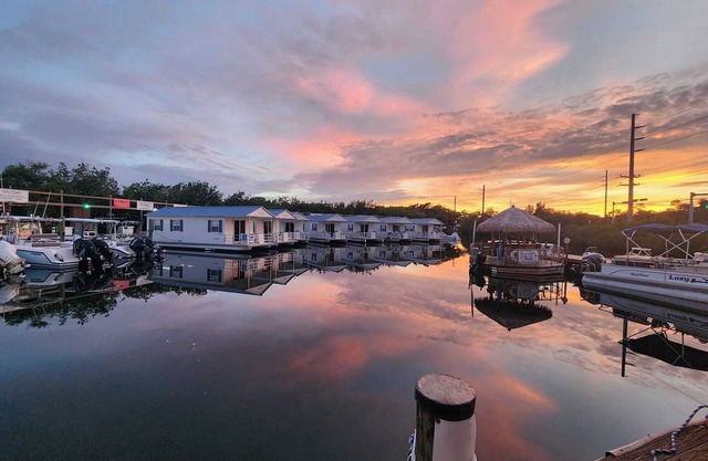 Aqua Lodges at Hurricane Hole Marina