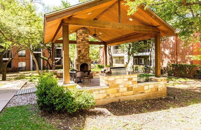Arboretum Oaks Resort