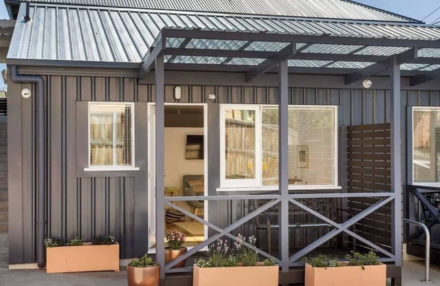 Argyle Embrace Perfect Location to Explore Town