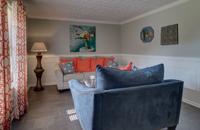 Atlanta Beautiful 4 Bedroom Home/Pool/Game Room/Sleep 13