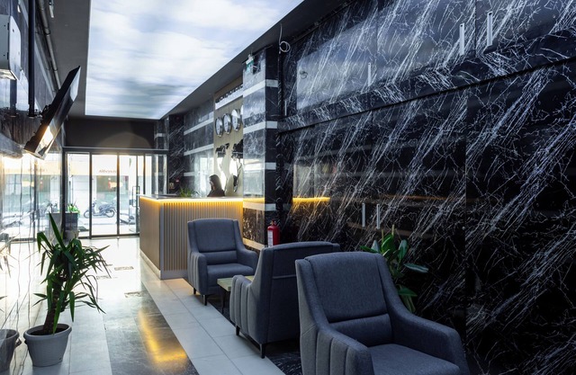 ATM Suite Hotel