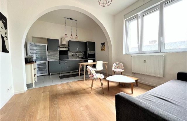 AUGUSTINS appartement T2 lumineux proche Cathédrale
