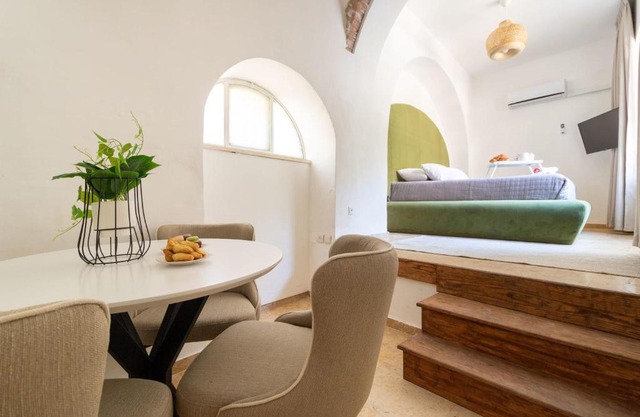 Authentic 1 BDR In The Heart Of Jerusalem
