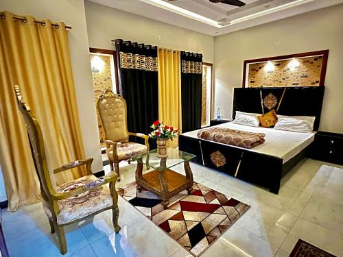 Avacation Lodges, Only Families