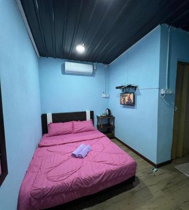 Avina's Standard Room