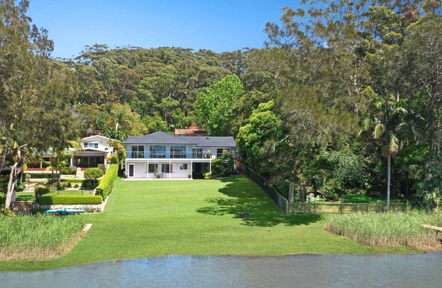 Avoca Beach Lake House