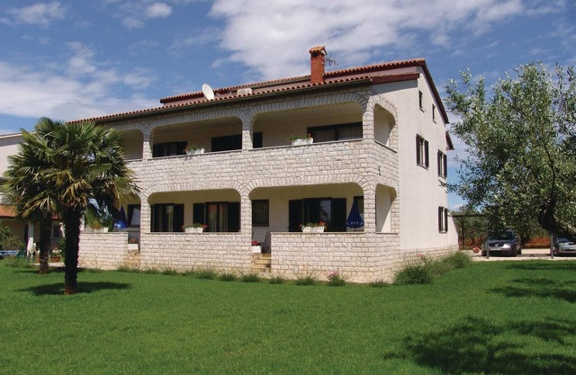 Awesome apartment in Porec with WiFi
