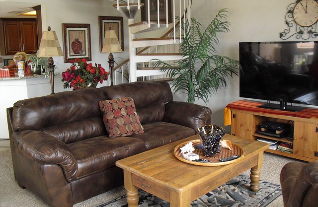 Awesome Harborfront Townhouse on Shelter Cove Marina
