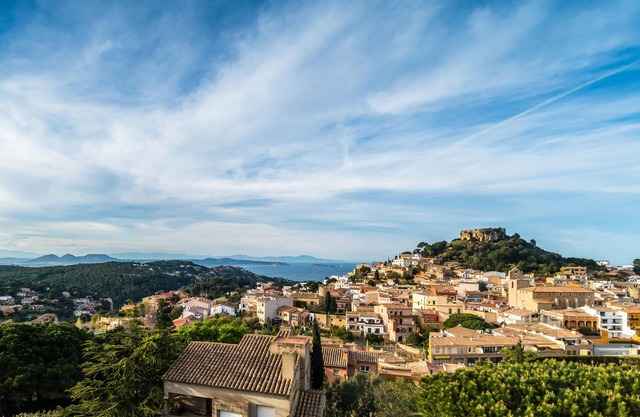 B-15 BEGUR 5 PAX - Three Bedroom Apartment, Sleeps 5